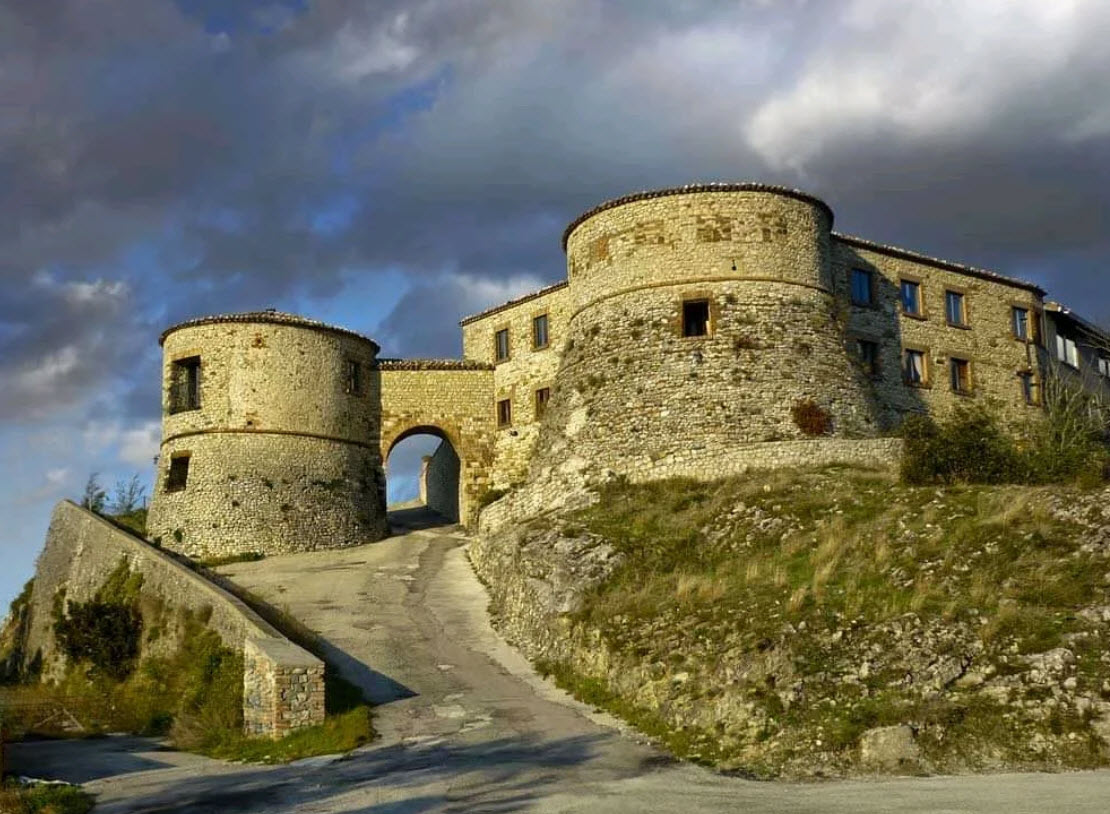 Castello Due Torri (Torriana), Italy